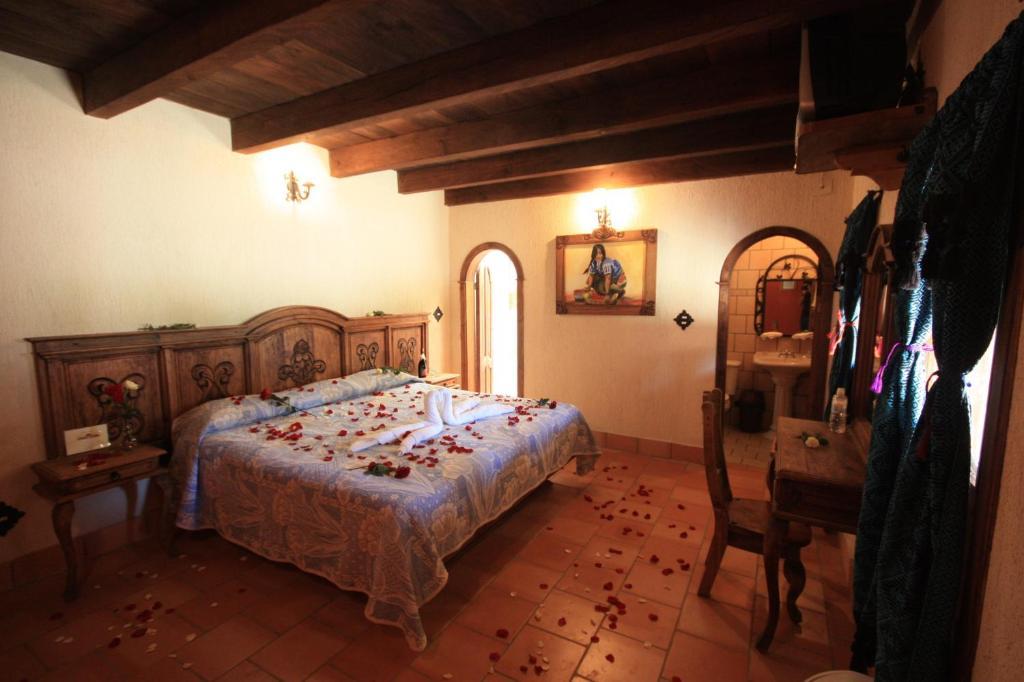 Hotel Santo Tomas Mexico Сан-Кристобаль-де-Ла-Касас Номер фото